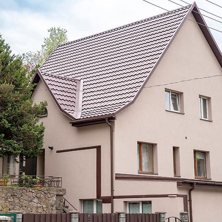 Apartment In Garage With Free Parking Каунас Экстерьер фото