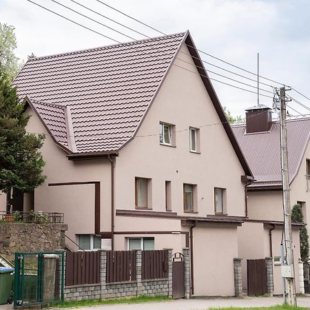 Apartment In Garage With Free Parking Каунас Экстерьер фото